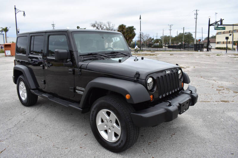 2011 Jeep Wrangler Unlimited Sport photo 4