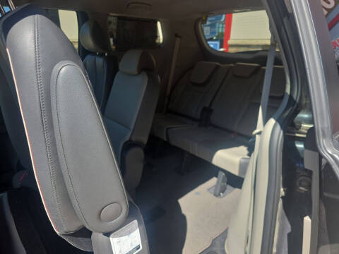 2017 Kia Sedona LX