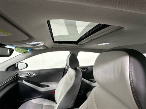 2022 Hyundai Ioniq Plug-in Hybrid Limited