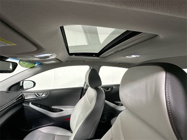 2022 Hyundai Ioniq Plug-in Hybrid Limited