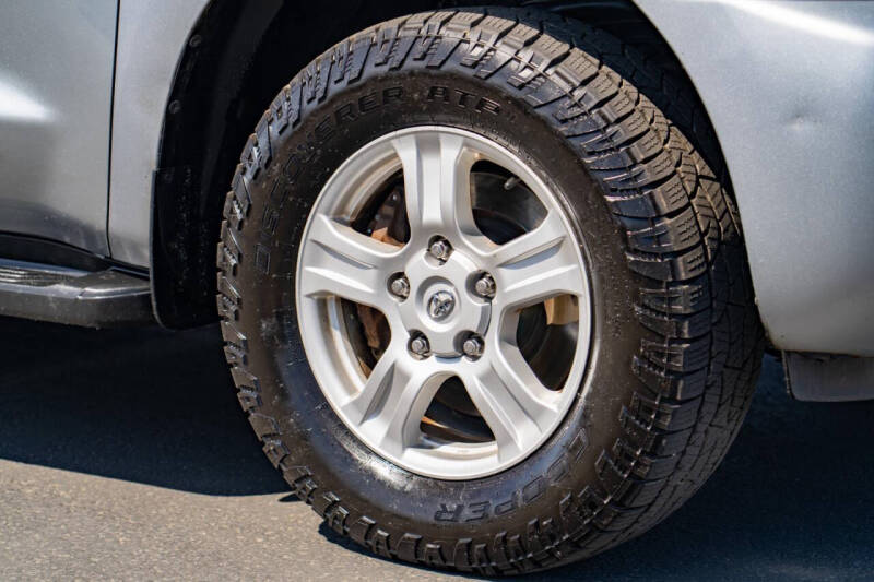 2016 Toyota Sequoia SR5