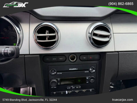 2006 Ford Mustang GT Deluxe