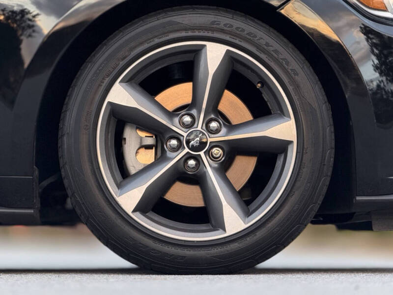 2015 Ford Mustang V6