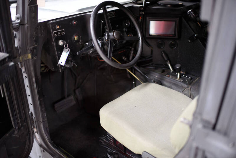 2004 AM General Hummer