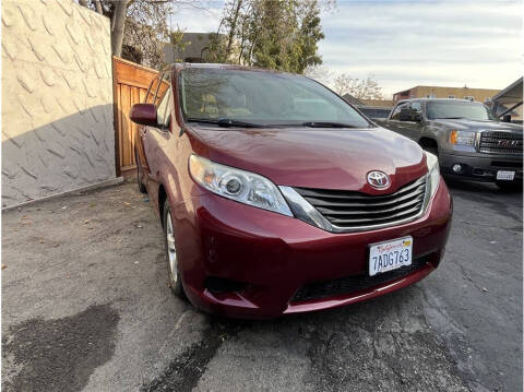 2013 Toyota Sienna