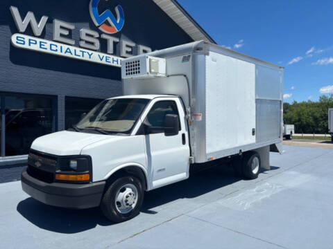2016 Chevrolet Express 4500 Reefer Box Van