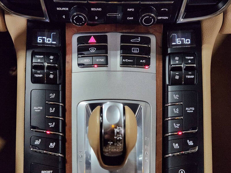 2014 Porsche Panamera 4