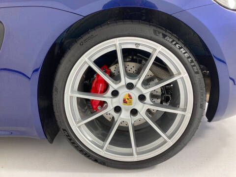 2025 Porsche 718 Cayman GTS 4.0