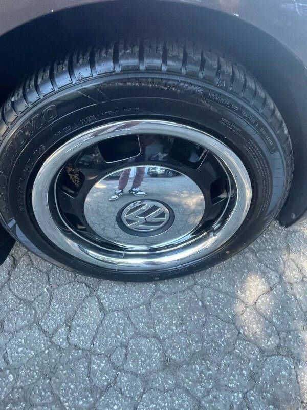 2013 Volkswagen Beetle Convertible