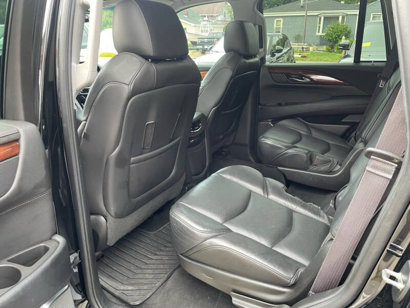 2015 Cadillac Escalade Luxury