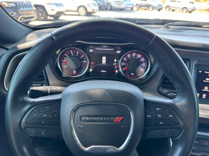 2019 Dodge Challenger SXT