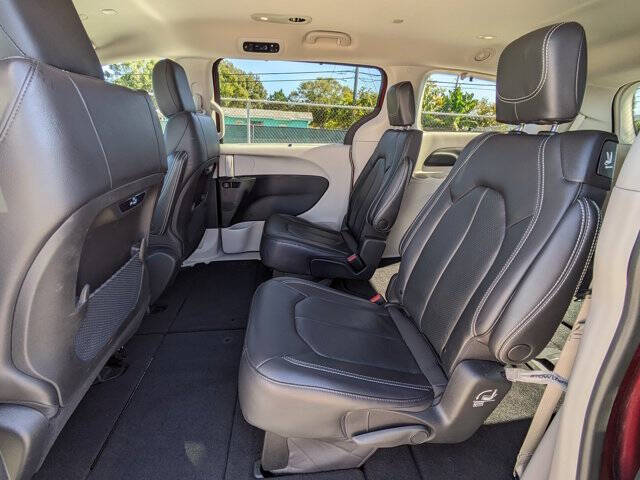 2022 Chrysler Pacifica Touring L