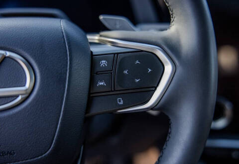 2023 Lexus RZ 450e Luxury