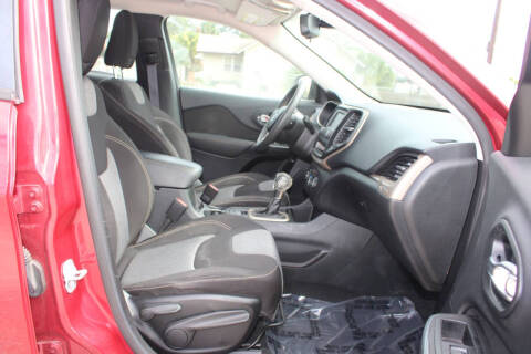 2014 Jeep Cherokee Sport