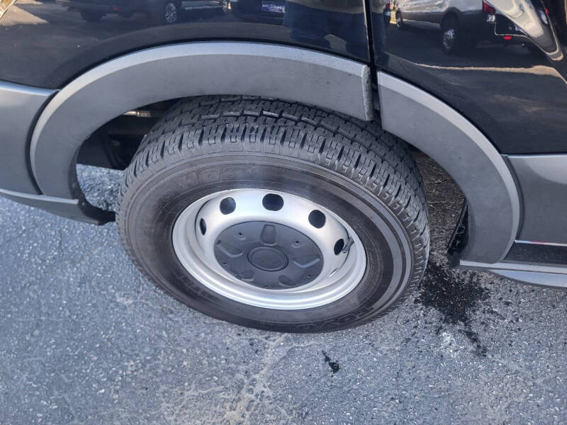 2019 Ford Transit 150 XL