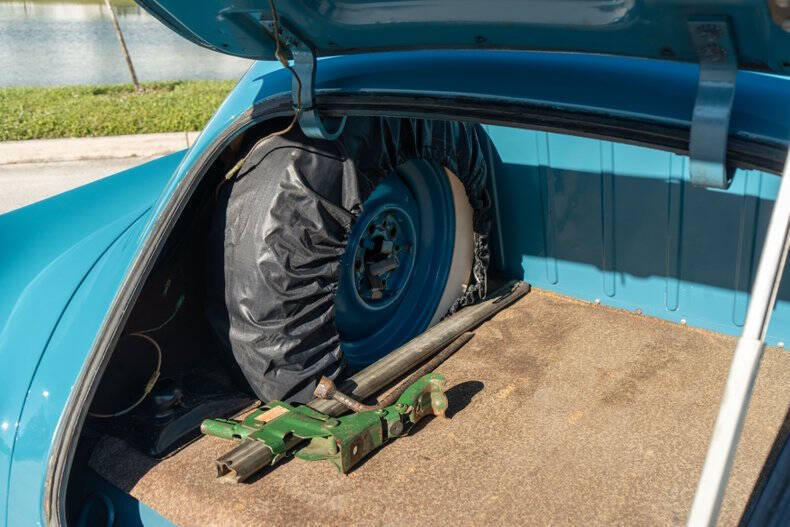 1951 Kaiser Henry-J Coupe