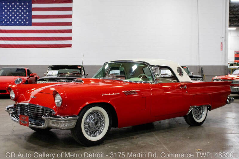 1957 Ford Thunderbird