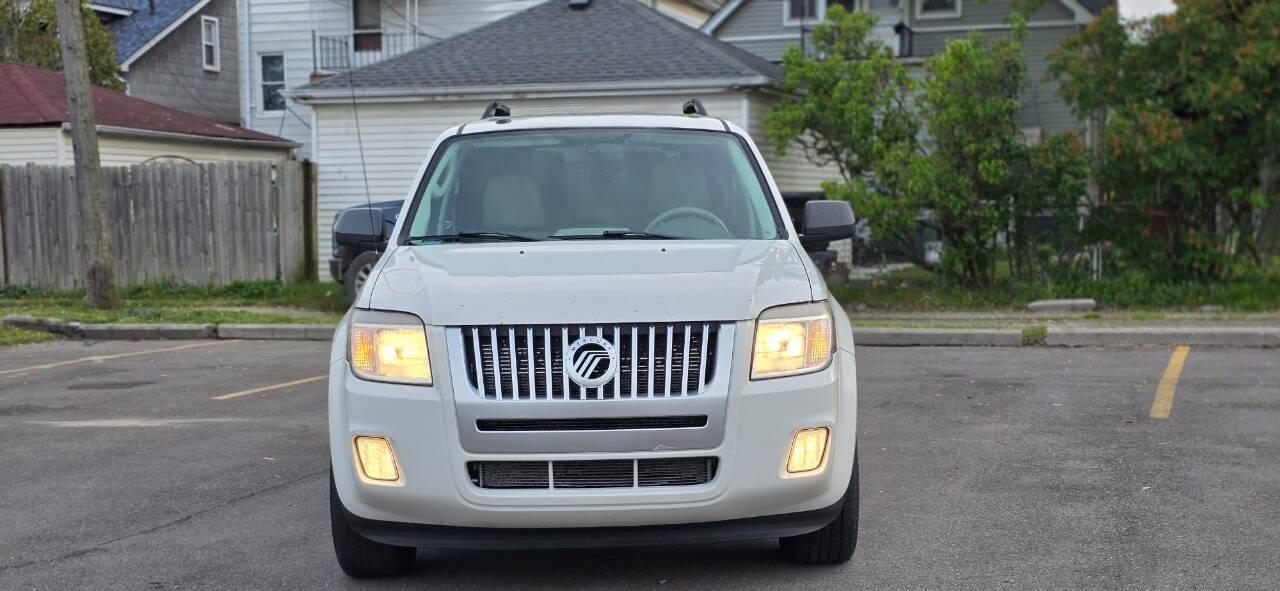 White 2010 Mercury Mariner V6 V6 4dr SUV 1
