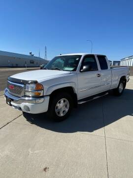 2004 GMC Sierra 4x4 K1500 EXT Cab EXTRA Nice Condition! for sale at Albers Sales and Leasing, Inc in Bismarck ND