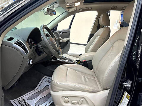2012 Audi Q5 3.2 quattro Premium Plus
