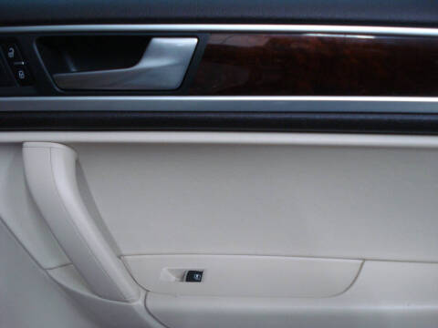 2013 Volkswagen Touareg TDI Sport