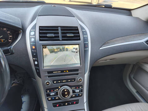 2017 Lincoln MKZ Select