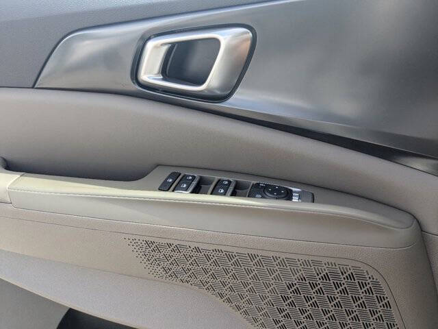 2025 Kia Carnival LX