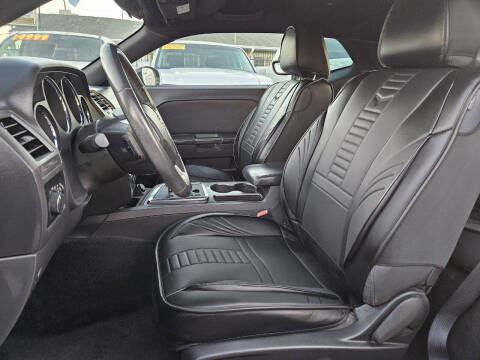 2012 Dodge Challenger SXT