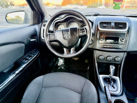 2012 Dodge Avenger SE