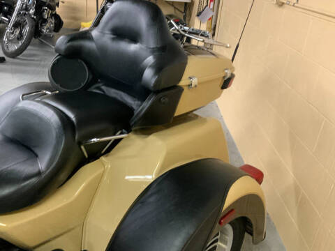 2014 Harley-Davidson FLHTCUTG TRI GLIDE