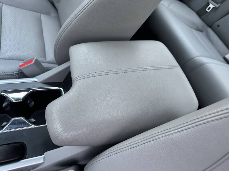 2013 Honda Accord EX-L V6 w/Navi