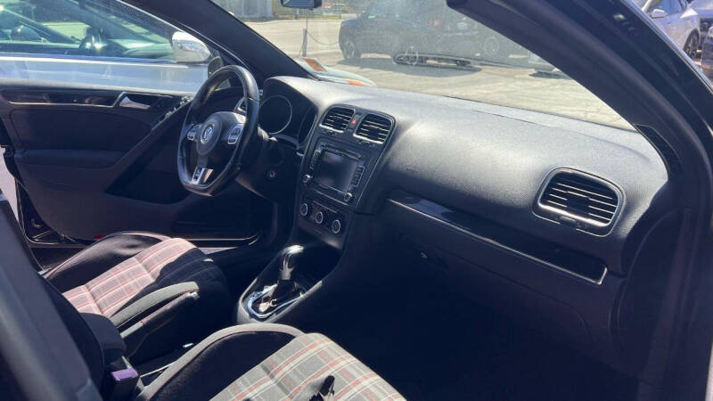 2012 Volkswagen GTI Base PZEV