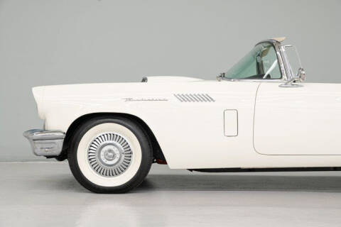 1957 Ford Thunderbird