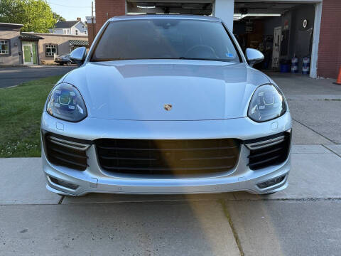 2017 Porsche Cayenne GTS