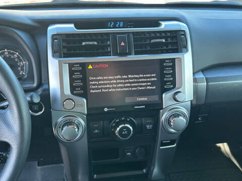 2024 Toyota 4Runner SR5