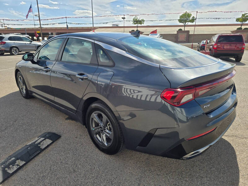 2022 Kia K5