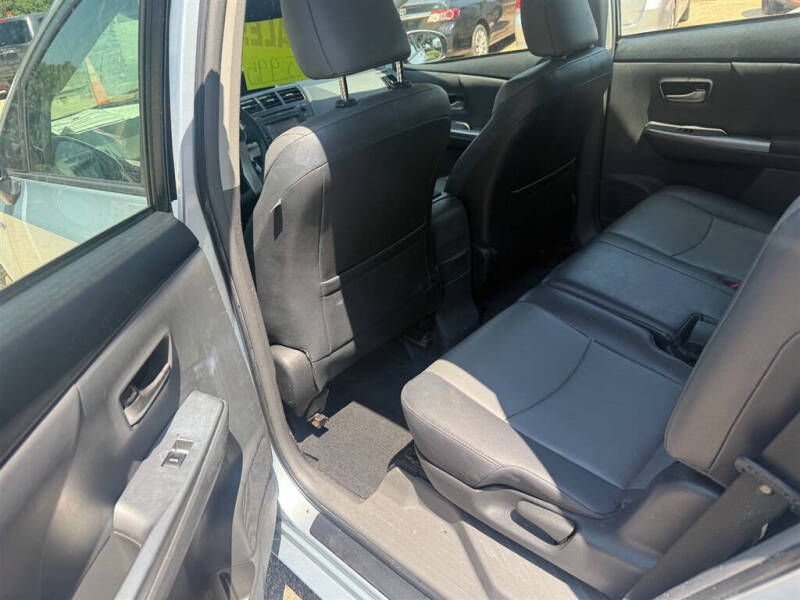 2012 Toyota Prius v Two