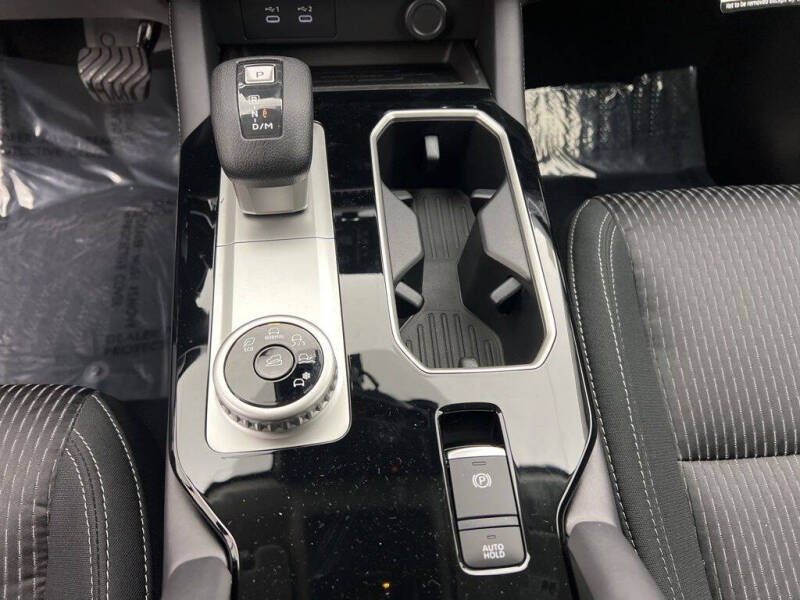 2025 Mitsubishi Outlander ES