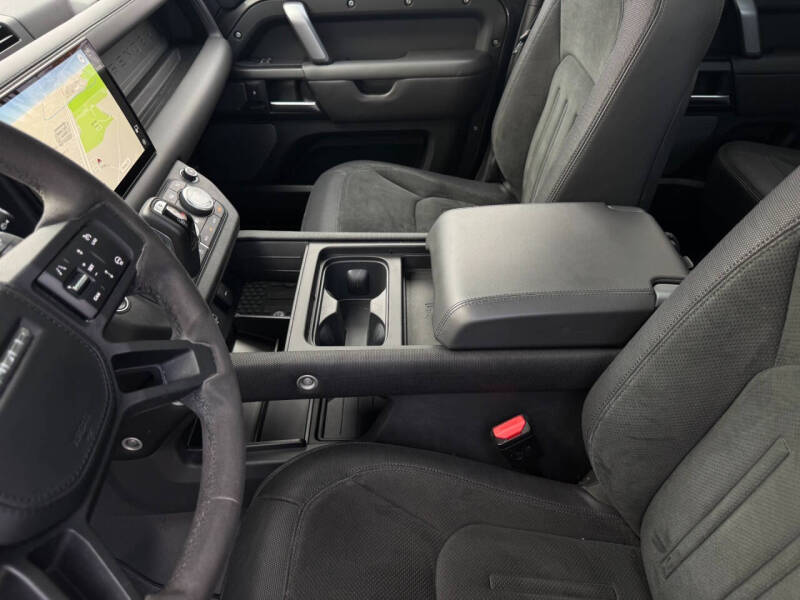 2023 Land Rover Defender