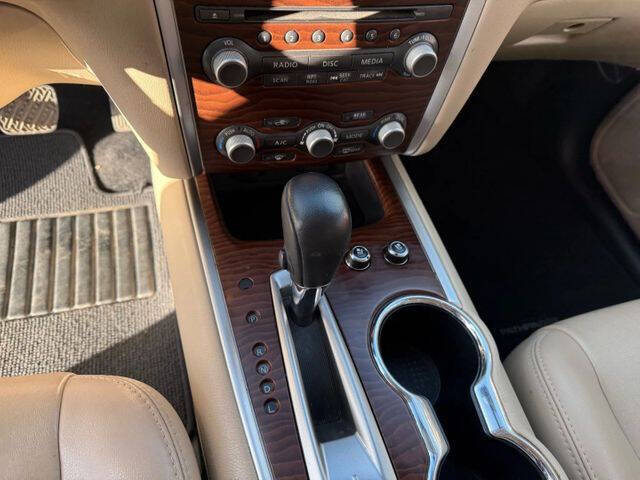 2017 Nissan Pathfinder Platinum