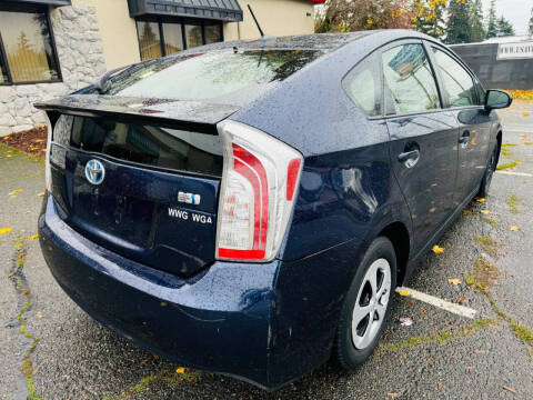 2012 Toyota Prius Three