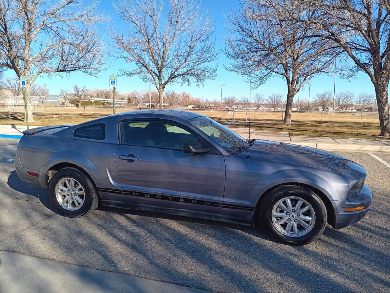 2007 Ford Mustang V6 Deluxe