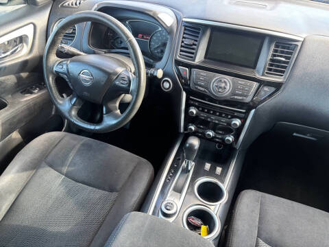 2016 Nissan Pathfinder S