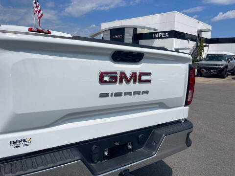 2024 GMC Sierra 1500 Pro