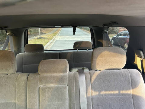 2001 Toyota Sequoia SR5