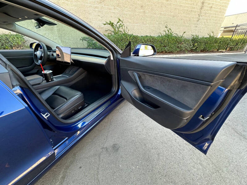 2021 Tesla Model 3 Base photo 37