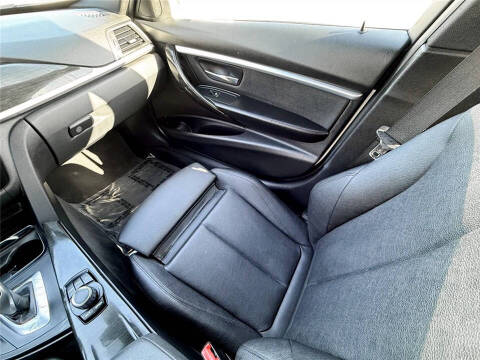 2017 BMW 3 Series 330i