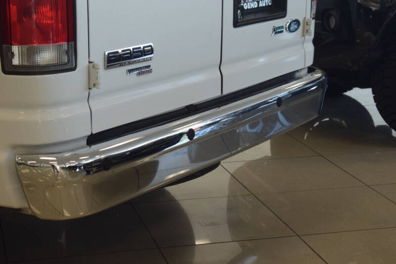 2014 Ford E-Series E-350 SD XLT