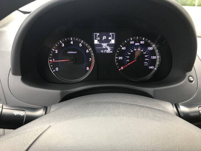 2017 Hyundai Accent SE