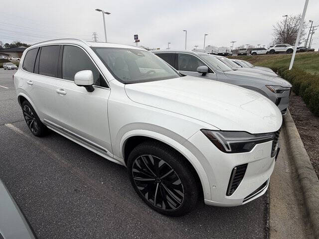 2025 Volvo XC90 B6 Plus Bright Theme 7P